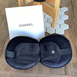 NIB Chanel Travel Pillow Sleeping Mask Black Velvet GWP New!